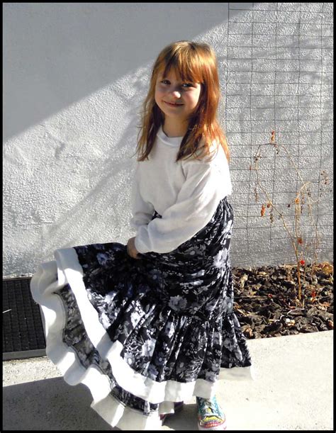 Twist Dance Flying Skirts 的图像结果