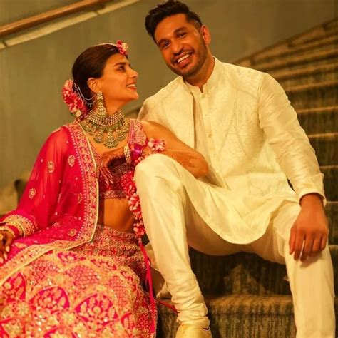 Arjun Kanungo, Carla Dennis tie knot, check pictures