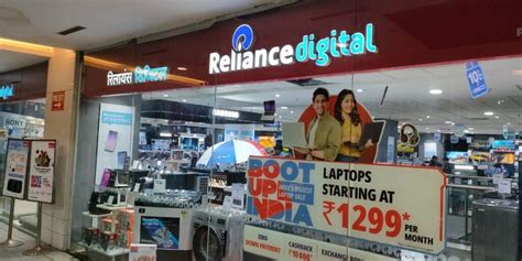 Reliance Digital Visit: Hands-On Experience With Next Generation of ...