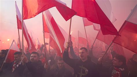 As Poland Celebrates Its Independence Day, Far-Right Groups Stage Rallies - The New York Times