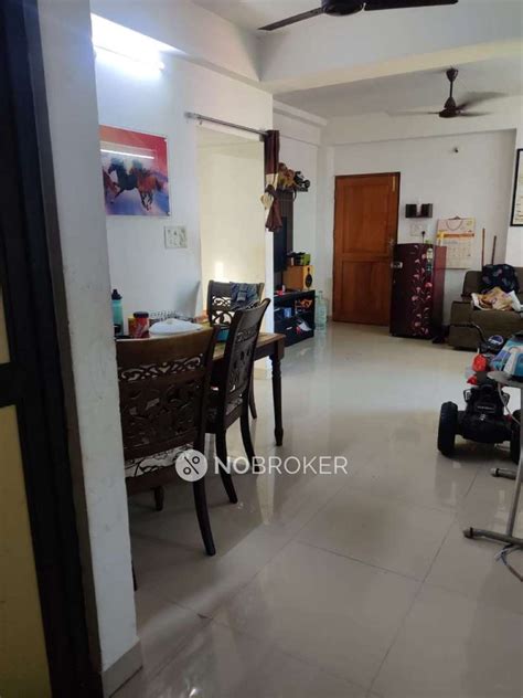 Tnhb Hig Flat Sholinganallur Rent - WITHOUT BROKERAGE Semi-furnished 3 ...
