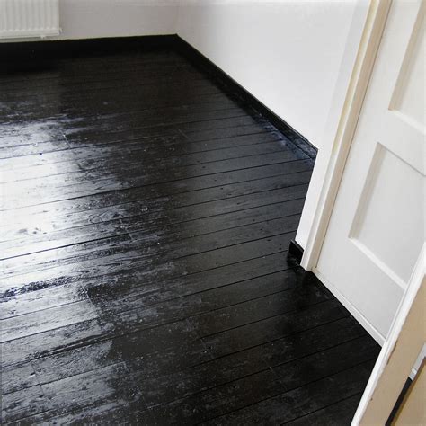 10 stunning black hardwood floors and black stain colors – Artofit