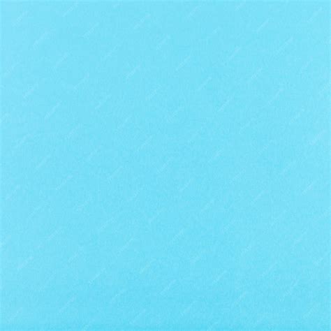 Hoja de papel cuadrada en tonos de color azul claro | Foto Premium