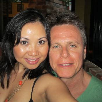 CalDigit TS4 Thunderbolt 4 Dock - 18 Ports, 98W Charging, 3x ...