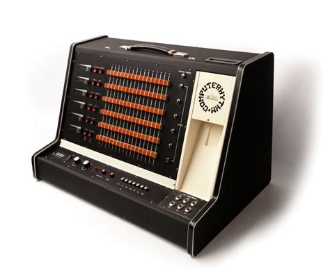 First Drum Machine 的图像结果