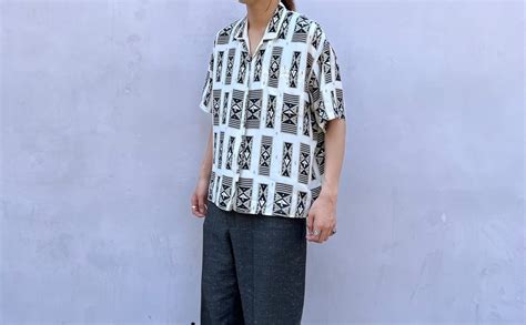 “ESPRIT” white base repeating pattern S/S open-collar shirt | LAUGH