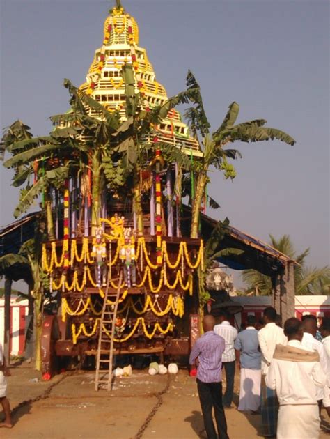 Sri Karumariamman Marasirpa Kalaikudam | ARUMBAVUR | Wood Statues ...