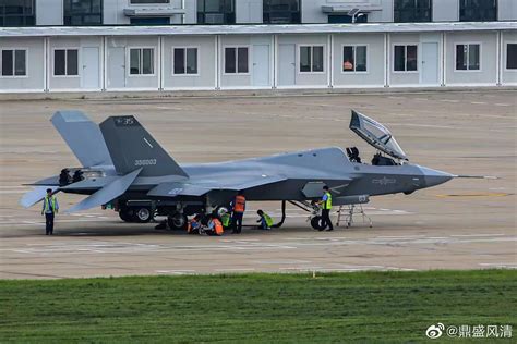 China's 2nd Stealth Fighter - Shenyang J-35 'Breaks Cover'; Expected To ...