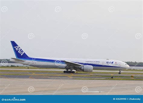 All Nippon Airways Boeing 777 Taxing in JFK Airport in NY Editorial ...