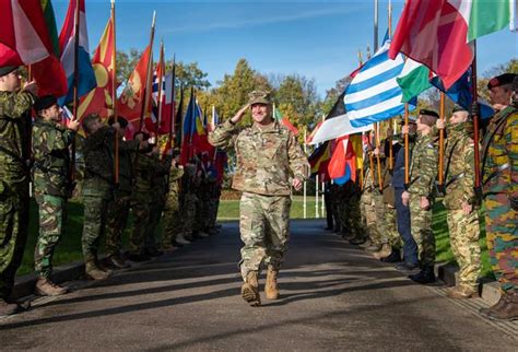 NATO JFC Brunssum | Supreme Allied Commander Europe visits Brunssum