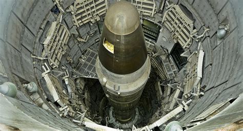 美副防长明确表态：美国不会保证“不首先使用核武器”