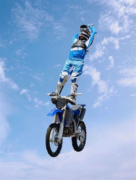 Motorcycle Stunts Compilation 的图像结果