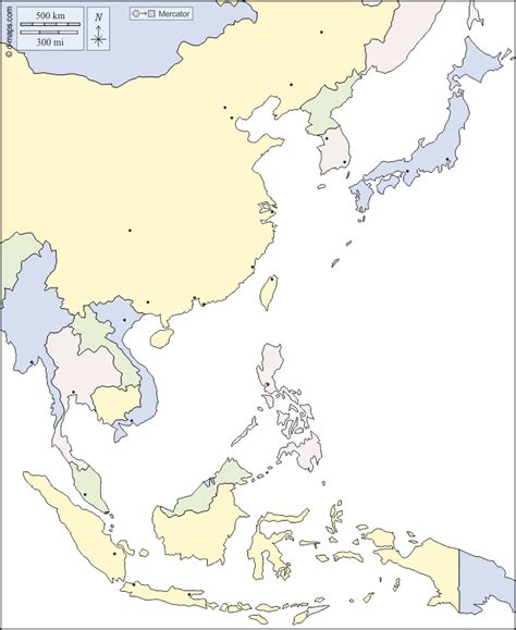 东亚 免费地图, 免费的空白地图, 免费的轮廓地图, 免费基地地图 国家, 主要城市, 颜色 白色
