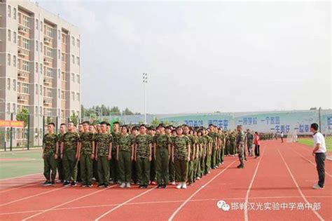 科学护眼校园行公益活动走进邯郸汉光中学
