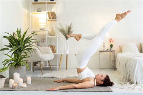Burning Calories Between The Sheet: 5 Easy Exercises To-Do In Bed ...