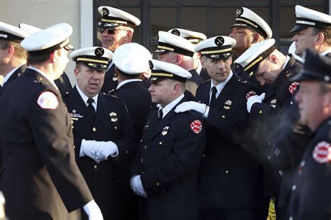 Photos: Visitation and funeral for Chicago firefighter Jermaine Pelt ...
