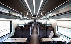 carrozze frecciarossa viaggio in treno con la tariffa biglietto standard di carrozze frecciarossa viaggio in treno con la tariffa biglietto standard di