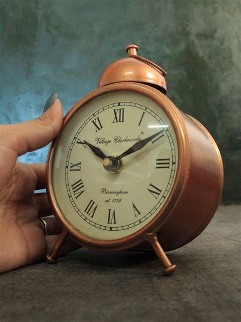 Beautiful Vintage Style Iron Handcrafted Table Clock – Style It by Hanika