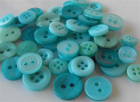 Waterfall Buttons, 50 Small Assorted Round Sewing Crafting Bulk Buttons ...
