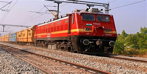 भारत का सबसे लम्बा रेल मार्ग: 9 राज्य, 59 स्टेशन, 3 दिन 3 रात का सफर ...