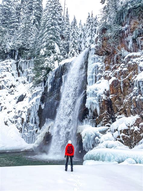 Franklin Falls: Washington’s Famous Frozen Waterfall in Winter • Simply ...