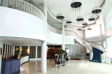 KING'S ROYALE HOTEL AND RESORT (Bacolor) - Hotel Reviews, Photos, Rate ...