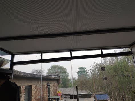 洛陽玻璃雨棚，灰色工業風簡易鋼架陽光房用戶體驗 - 壹讀