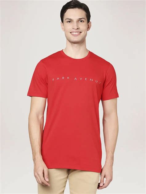 Men Red Slim Fit Solid Cotton Blend Crew Neck Collar T-Shirt – MyRaymond