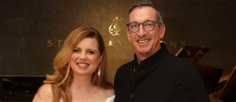 Simone Kopmajer & Viktor Gernot mit Special Guests: We Wish You a Merry ...