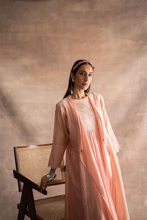 ARAN ANGRAKHA – Swatti Kapoor