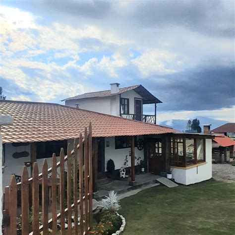 RUTA DE LOS VOLCANES CASA DE CAMPO (Porvenir) - Lodge Reviews, Photos ...