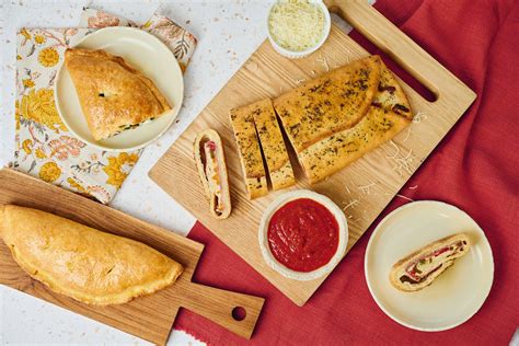 Stromboli vs Calzone - A Complete Guide To The Differences And ...