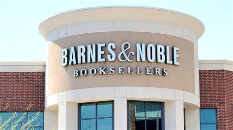 Barnes & Noble set to close largest location in popular city as ...