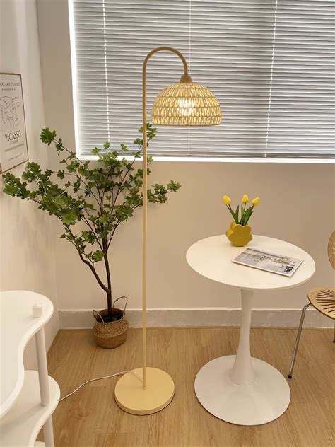 Rattan Arch Floor Lamp – Vakkerlight