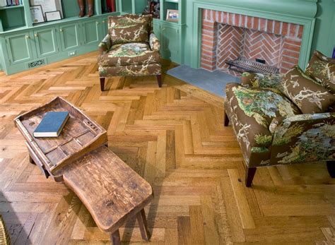 Wood Floor Patterns - Custom Wood Floor Design Ideas