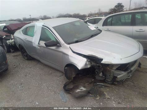 Report 2G11X5S3XH9165956 CHEVROLET IMPALA 2017 Silver Gasoline - price and damage history