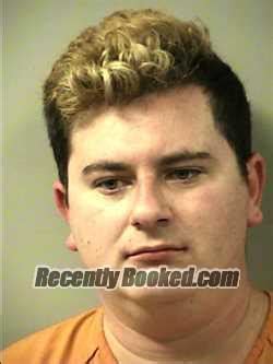 Recent Booking / Mugshot for JONATHAN GONZALES in Okaloosa County, Florida