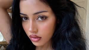 'She looks like a doe': The gaze of this Spanish model fascinates ...