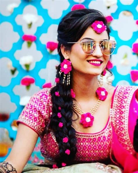 7 Artificial Flower Jewellery Online Ideas To Be Playful, Yet Right