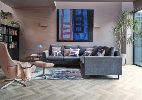 what colours go with grey walls bedroom