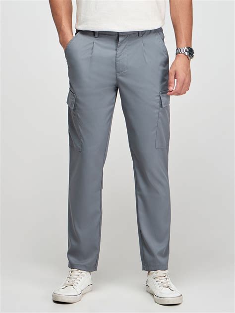 Relaxed Fit Pleated Cargo Trouser