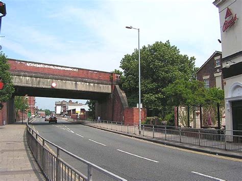 Go Local Linacre Road 的图像结果