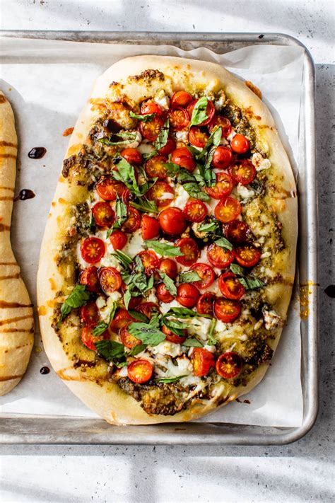 Flatbread Pizza – WellPlated.com