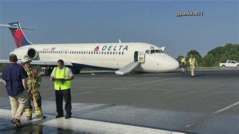 Atlanta Delta flight lands in Charlotte without front landing gear | 11alive.com