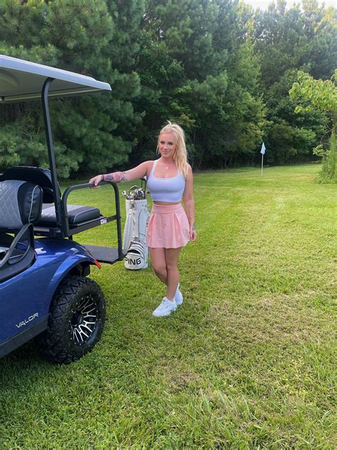 TW Pornstars - 1 pic. Bailey Brooke. Twitter. I don’t know how to play golf, but I know how to ...