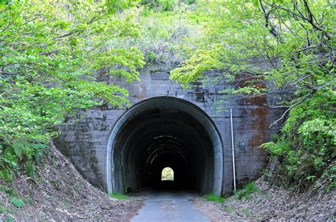 一般国道351号旧道 榎峠・比礼隧道 | 古の道標
