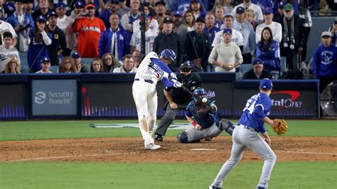 Blue Jays Lose WS Game 3 to Dodgers as MLB Fans Celebrate Historic 18 ...