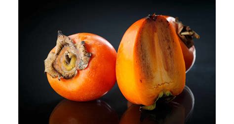 How To Tell If a Persimmon Is Ripe (and Tasty) - Practical Cooks