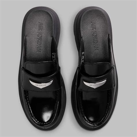 Air Jordan Mule Loafer "Black/Metallic Silver" HJ4292-001 | SneakerNews.com