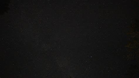 🔥Brilliant Green Shooting Stars : r/NatureIsFuckingLit